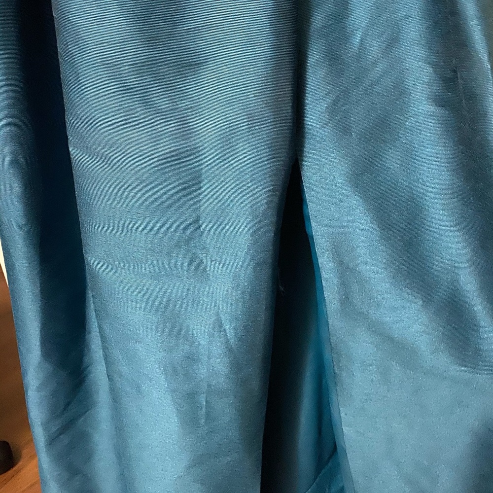 Clothing - Picture 3 of 5
